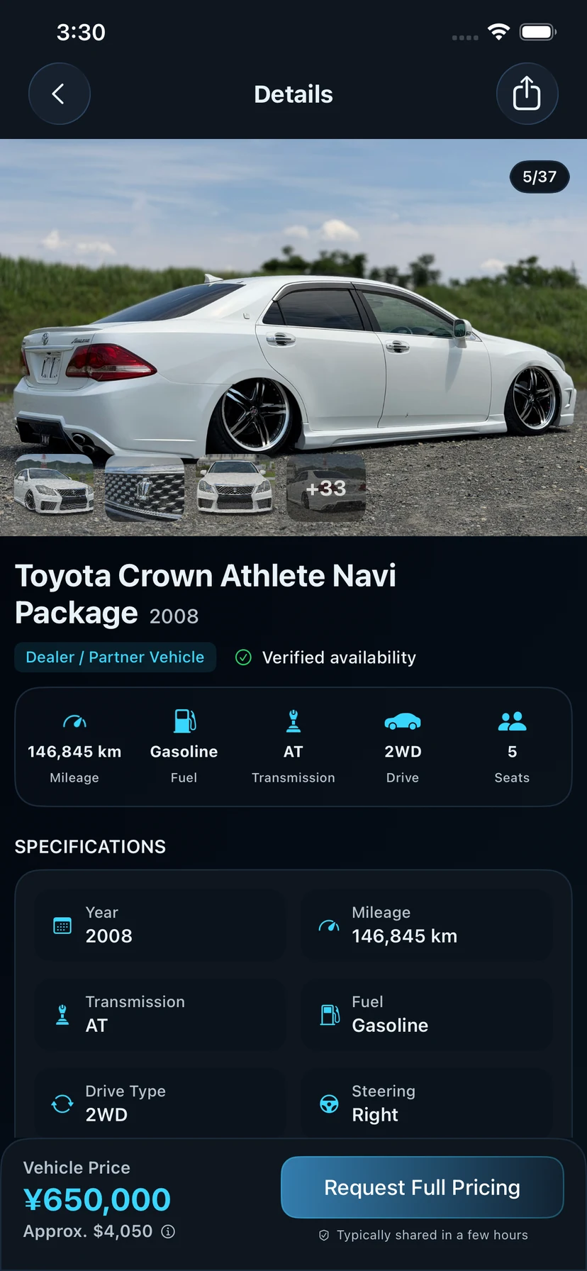 AutoFlow vehicle details showing a Toyota Crown, its photos, specifications and vehicle price